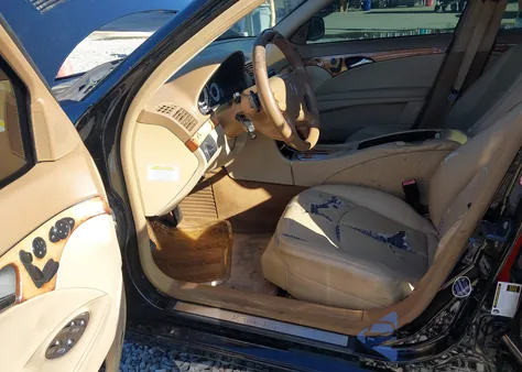 2009 Mercedes-Benz E 350 z USA, uszkodzony, nr VIN WDBUF56X79B429511